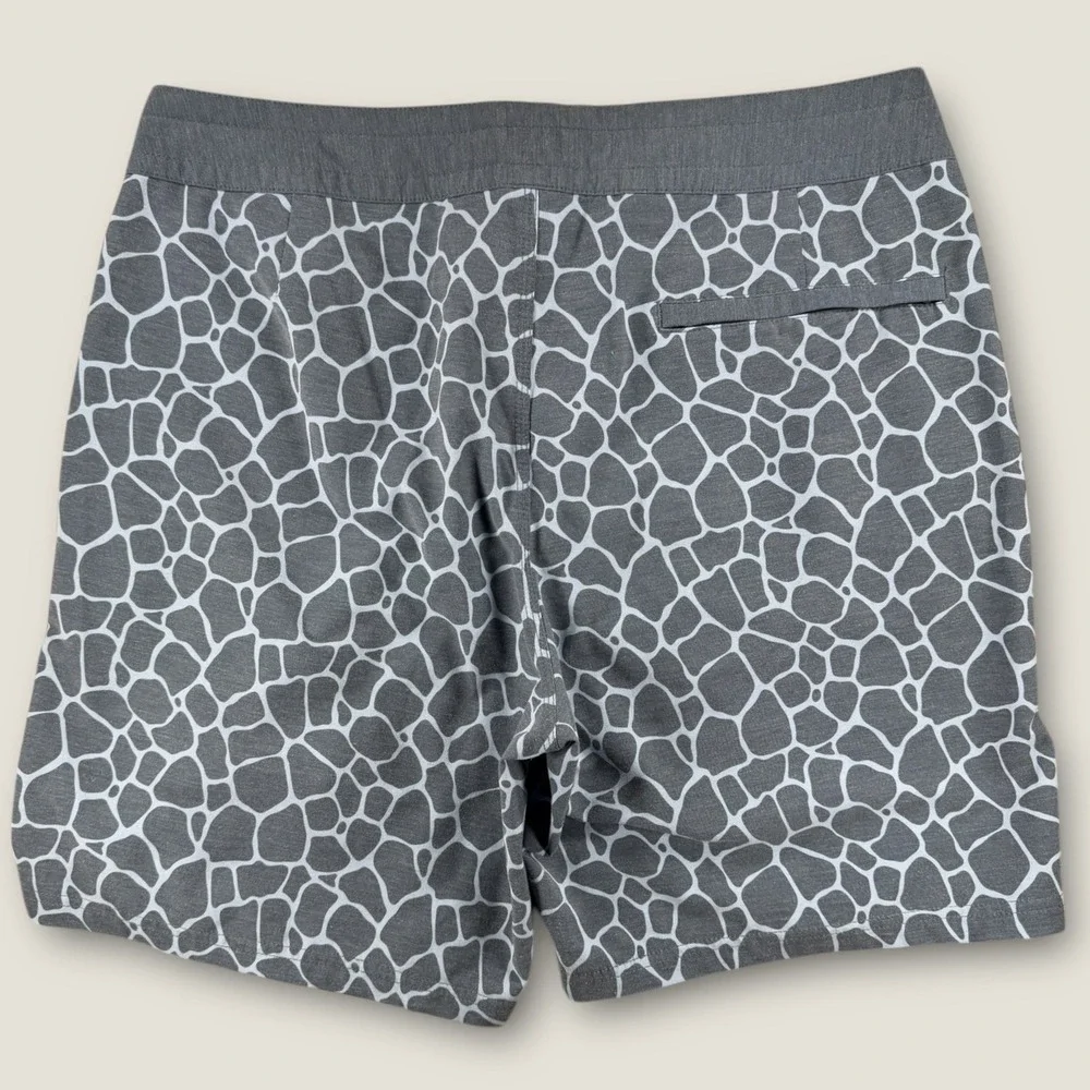 Fair Harbor Board Shorts Men's 33 Gray Blue Mosaic‎ Swim Trunks Stretch Lined